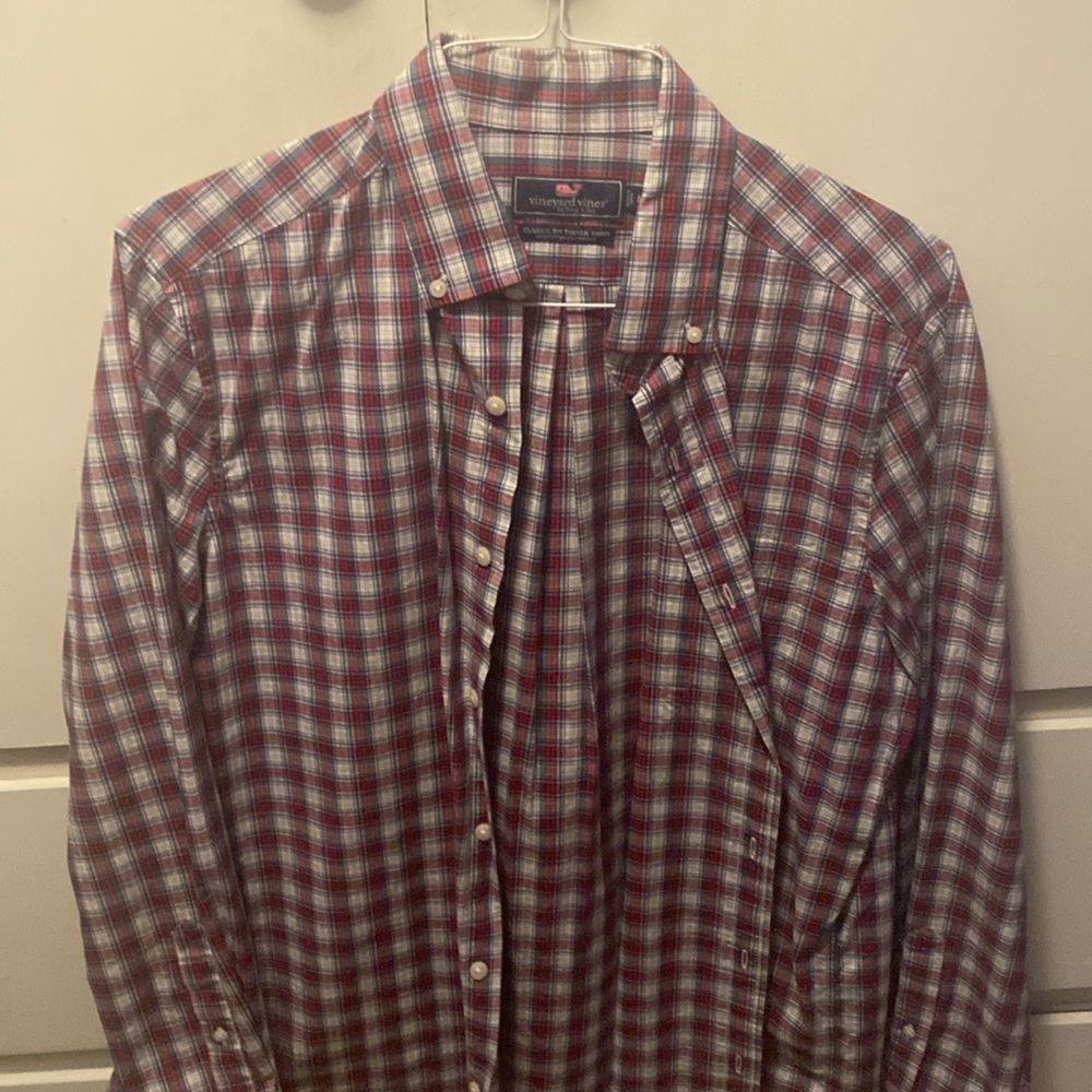 Mens Vineyard Vines button down size Medium like new